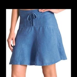 Athleta $64 Linen skirt - blue Size 2